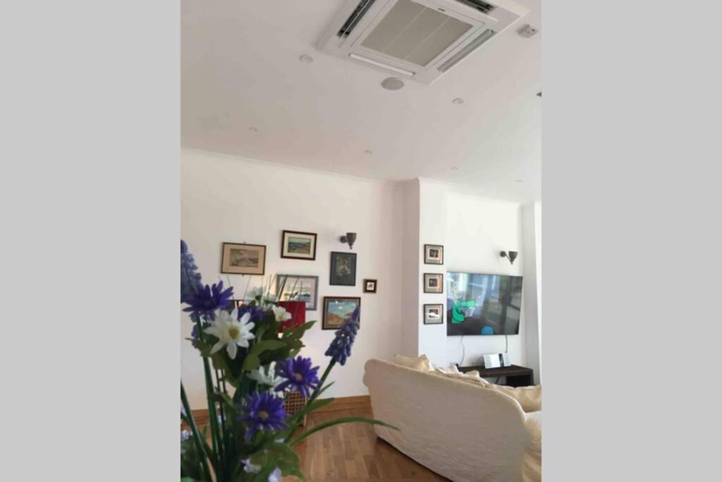The Loft @ Clifden Bay Apartments מראה חיצוני תמונה