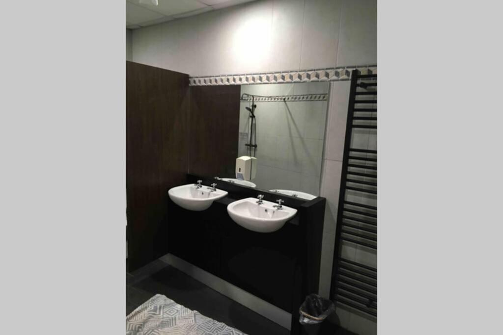 The Loft @ Clifden Bay Apartments מראה חיצוני תמונה