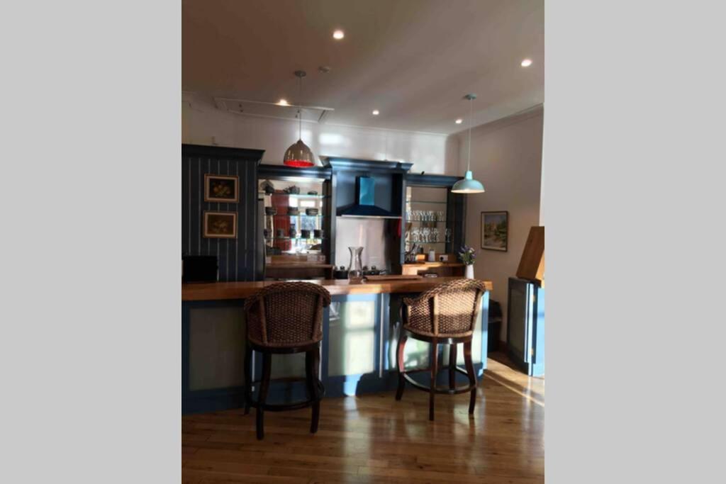 The Loft @ Clifden Bay Apartments מראה חיצוני תמונה