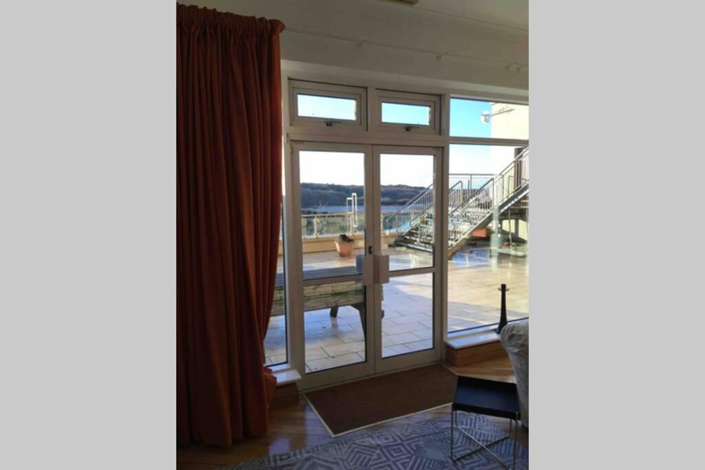 The Loft @ Clifden Bay Apartments מראה חיצוני תמונה