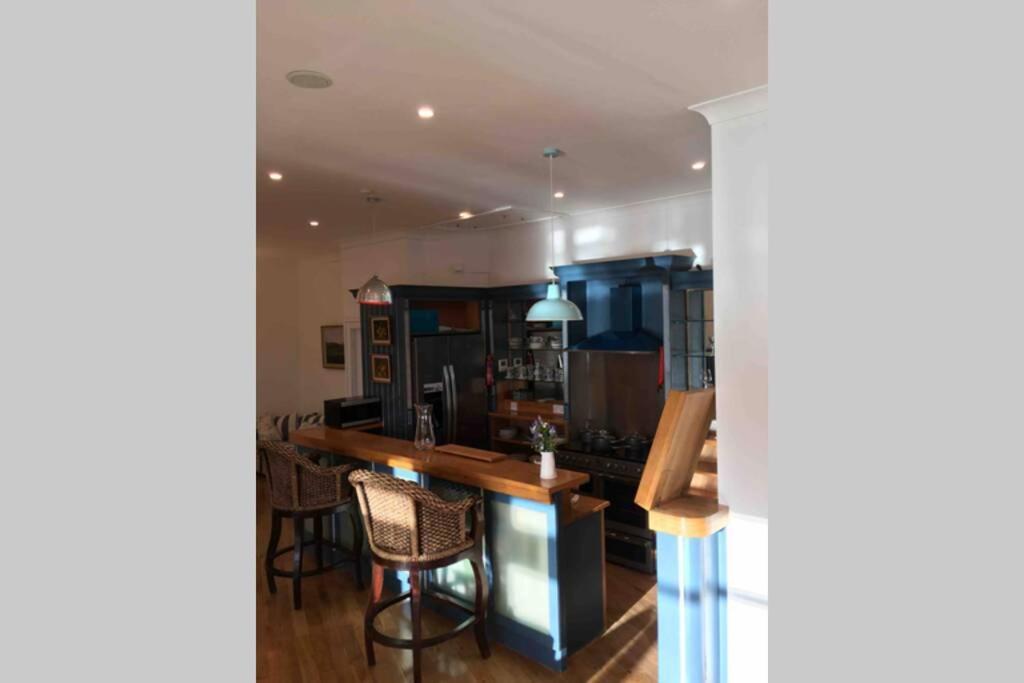 The Loft @ Clifden Bay Apartments מראה חיצוני תמונה